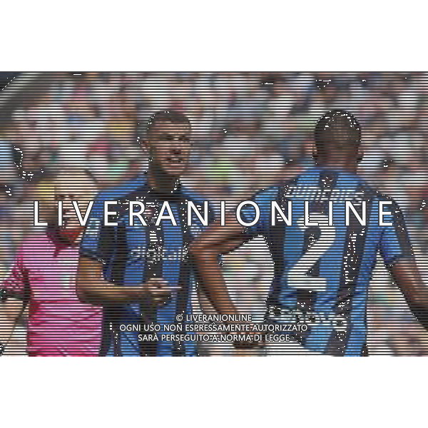 UDINE 18-09-22 FOT AG. ALDO LIVERANI / GARBUIO UDINESE VS INTER NELLA FOTO: DZEKO EDIN E DUMFRIES DENZEL UDINESE - INTER CAMPIONATO CALCIO SERIE A TIM 18.09.2022 ©P.G.AGENZIA ALDO LIVERANI SAS
