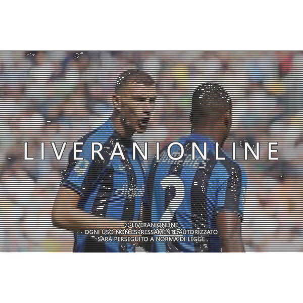 UDINE 18-09-22 FOT AG. ALDO LIVERANI / GARBUIO UDINESE VS INTER NELLA FOTO: DZEKO EDIN E DUMFRIES DENZEL UDINESE - INTER CAMPIONATO CALCIO SERIE A TIM 18.09.2022 ©P.G.AGENZIA ALDO LIVERANI SAS