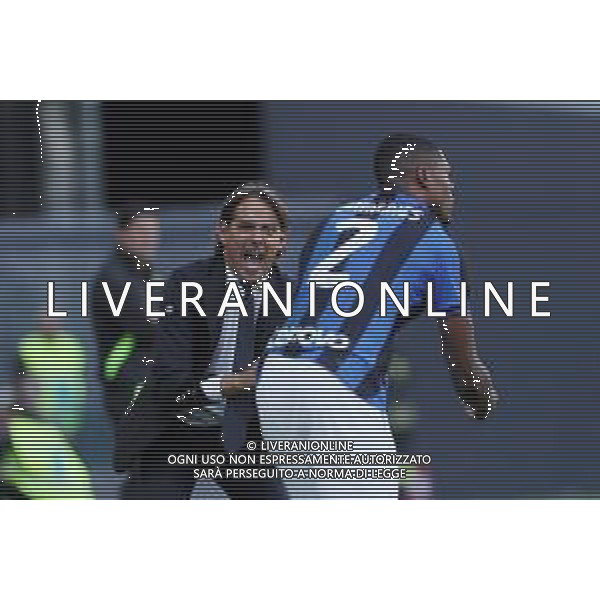 UDINE 18-09-22 FOT AG. ALDO LIVERANI / GARBUIO UDINESE VS INTER NELLA FOTO: INZAGHI SIMONE ALLENATORE INTER E DENZEL DUMFRIES UDINESE - INTER CAMPIONATO CALCIO SERIE A TIM 18.09.2022 ©P.G.AGENZIA ALDO LIVERANI SAS