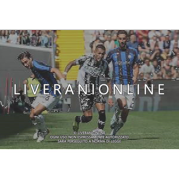 UDINE 18-09-22 FOT AG. ALDO LIVERANI / GARBUIO UDINESE VS INTER NELLA FOTO: PEREYRA ROBERTO MAXIMILIANO E ROBERTO GAGLIARDINI E MATTEO DARMIAN UDINESE - INTER CAMPIONATO CALCIO SERIE A TIM 18.09.2022 ©P.G.AGENZIA ALDO LIVERANI SAS