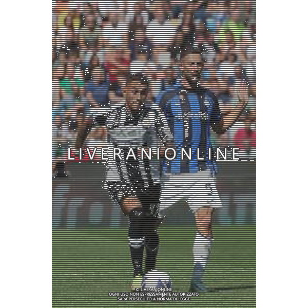 UDINE 18-09-22 FOT AG. ALDO LIVERANI / GARBUIO UDINESE VS INTER NELLA FOTO: PEREYRA ROBERTO MAXIMILIANO E ROBERTO GAGLIARDINI UDINESE - INTER CAMPIONATO CALCIO SERIE A TIM 18.09.2022 ©P.G.AGENZIA ALDO LIVERANI SAS