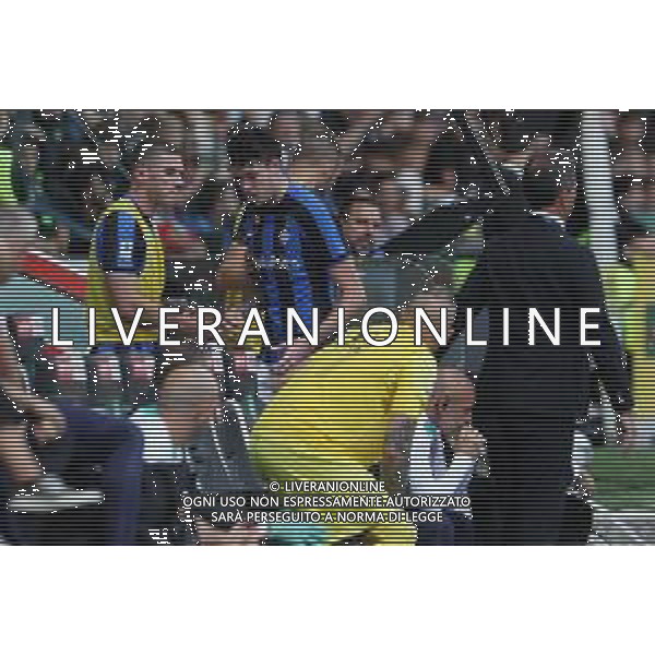 UDINE 18-09-22 FOT AG. ALDO LIVERANI / GARBUIO UDINESE VS INTER NELLA FOTO: MOMENTO DELLA SOSTITUZIONE DI BASTONI ALESSANDRO UDINESE - INTER CAMPIONATO CALCIO SERIE A TIM 18.09.2022 ©P.G.AGENZIA ALDO LIVERANI SAS