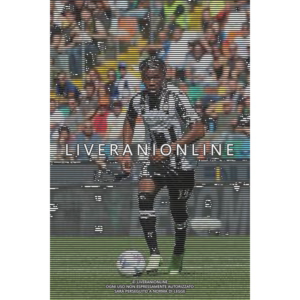 UDINE 18-09-22 FOT AG. ALDO LIVERANI / GARBUIO UDINESE VS INTER NELLA FOTO: UDOGIE DESTINY UDINESE - INTER CAMPIONATO CALCIO SERIE A TIM 18.09.2022 ©P.G.AGENZIA ALDO LIVERANI SAS