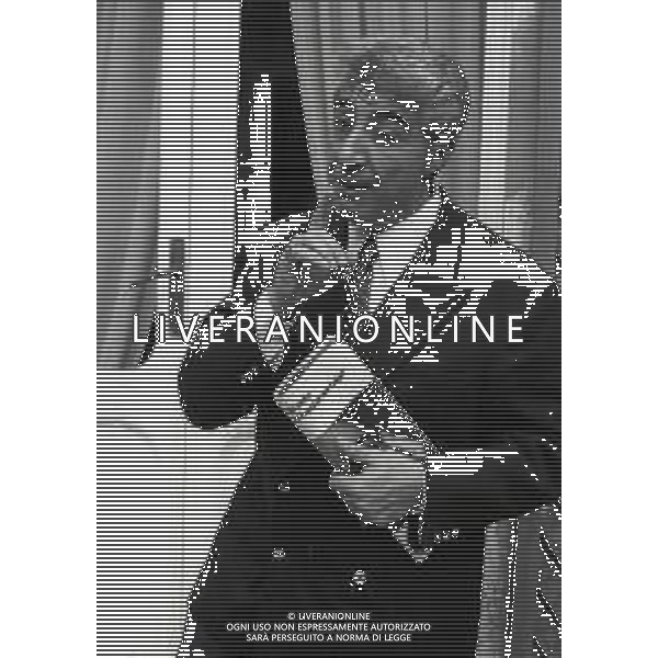 RETROSPETTIVA GINO BRAMIERI ATTORE COMICO CANTANTE NELLA FOTO GINO BRAMIERI A ROMA NELL\'ANNO 1968  AG ALDO LIVERANI SAS  