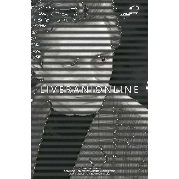 RETROSPETTIVA ADALBERTO MARIA MERLI ATTORE NELLA FOTO ADALBERTO MARIA MERLI A ROMA NELL\'ANNO 1969 AG ALDO LIVERANI SAS