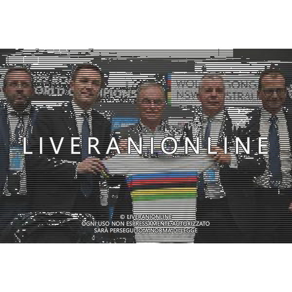 22-09-2022 Conferenza Stampa Mondiali Haute Savoie 2027; Lappartient, David; Hinault, Bernard; Wollongong; - Conferenza Stampa dell\'Uci per l\'assegnazione dei Mondiali di ciclismo del 2027 alla Francia, nella regione dell\'Alta Savoia. 22.09.2022 ©SIROTTI/AGENZIA ALDO LIVERANI SAS