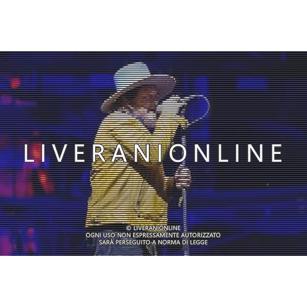 The italian songs writer Adelmo Fornaciari, as know with Zucchero pseudonym sings and songs on a stage during his first date of World Wide Tour at Arena di Verona in Verona, Italy, on 25th April 2022 ©Roberto Tommasini / Ag. Aldo Liverani Sas