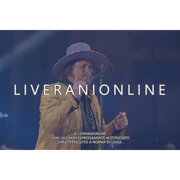 The italian songs writer Adelmo Fornaciari, as know with Zucchero pseudonym sings and songs on a stage during his first date of World Wide Tour at Arena di Verona in Verona, Italy, on 25th April 2022 ©Roberto Tommasini / Ag. Aldo Liverani Sas