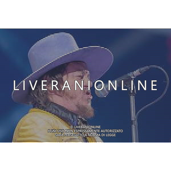 The italian songs writer Adelmo Fornaciari, as know with Zucchero pseudonym sings and songs on a stage during his first date of World Wide Tour at Arena di Verona in Verona, Italy, on 25th April 2022 ©Roberto Tommasini / Ag. Aldo Liverani Sas