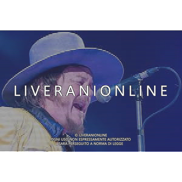 The italian songs writer Adelmo Fornaciari, as know with Zucchero pseudonym sings and songs on a stage during his first date of World Wide Tour at Arena di Verona in Verona, Italy, on 25th April 2022 ©Roberto Tommasini / Ag. Aldo Liverani Sas