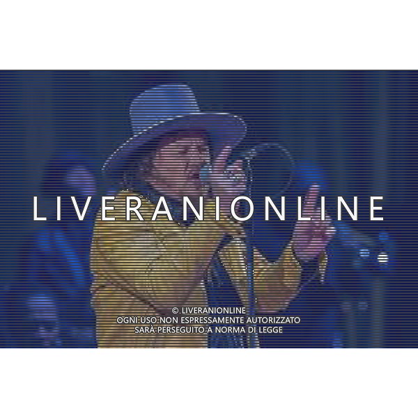 The italian songs writer Adelmo Fornaciari, as know with Zucchero pseudonym sings and songs on a stage during his first date of World Wide Tour at Arena di Verona in Verona, Italy, on 25th April 2022 ©Roberto Tommasini / Ag. Aldo Liverani Sas
