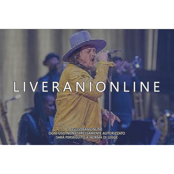 The italian songs writer Adelmo Fornaciari, as know with Zucchero pseudonym sings and songs on a stage during his first date of World Wide Tour at Arena di Verona in Verona, Italy, on 25th April 2022 ©Roberto Tommasini / Ag. Aldo Liverani Sas