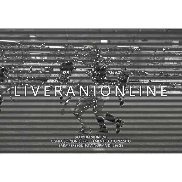 04-06-1989 VERONA CAMPIONATO DI CALCIO SERIE A VERONA-BOLOGNA 0-0 NELLA FOTO GIUSEPPE GALDERISI E MASSIMO BONINI AG ALDO LIVERANI SAS