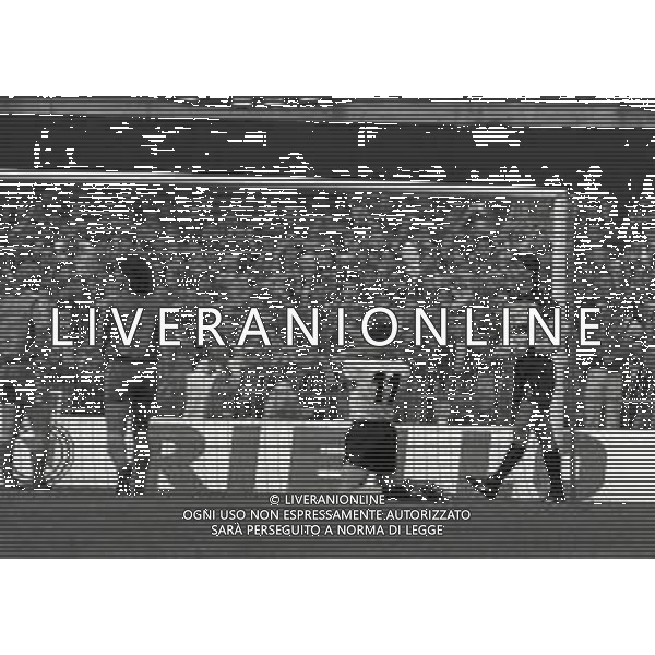 23-10-1988 VERONA CAMPIONATO DI CALCIO SERIE A VERONA-INTER 0-0 NELLA FOTO AZIONE DI GIOCO AG ALDO LIVERANI SAS