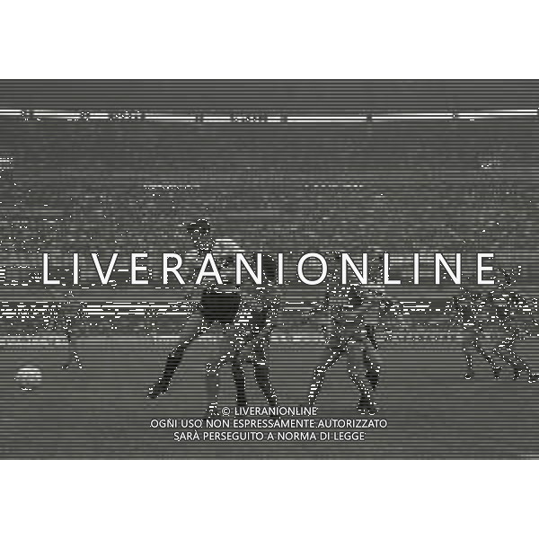 23-10-1988 VERONA CAMPIONATO DI CALCIO SERIE A VERONA-INTER 0-0 NELLA FOTO NICOLA BERTI E GIUSEPPE GALDERISI AG ALDO LIVERANI SAS