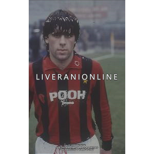 RETROSPETTIVA ALBERICO EVANI CALCIATORE NELLA FOTO ALBERICO EVANI CON LA MAGLIA DEL MILAN CALCIO AG ALDO LIVERANI SAS