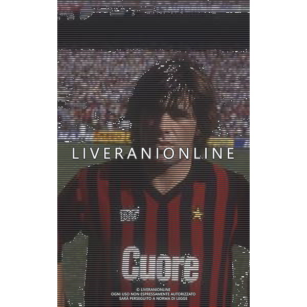 RETROSPETTIVA ALBERICO EVANI CALCIATORE 1983 NELLA FOTO ALBERICO EVANI CON LA MAGLIA DEL MILAN CALCIO AG ALDO LIVERANI SAS