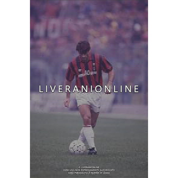 RETROSPETTIVA ALBERICO EVANI CALCIATORE 1991 NELLA FOTO ALBERICO EVANI CON LA MAGLIA DEL MILAN CALCIO AG ALDO LIVERANI SAS