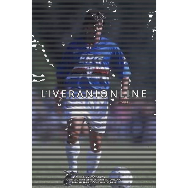 RETROSPETTIVA ALBERICO EVANI CALCIATORE 1993 NELLA FOTO ALBERICO EVANI CON LA MAGLIA DELLA SAMPDORIA CALCIO AG ALDO LIVERANI SAS
