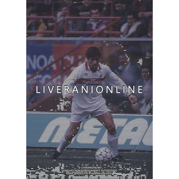RETROSPETTIVA ALBERICO EVANI CALCIATORE NELLA FOTO ALBERICO EVANI CON LA MAGLIA DEL MILAN CALCIO AG ALDO LIVERANI SAS