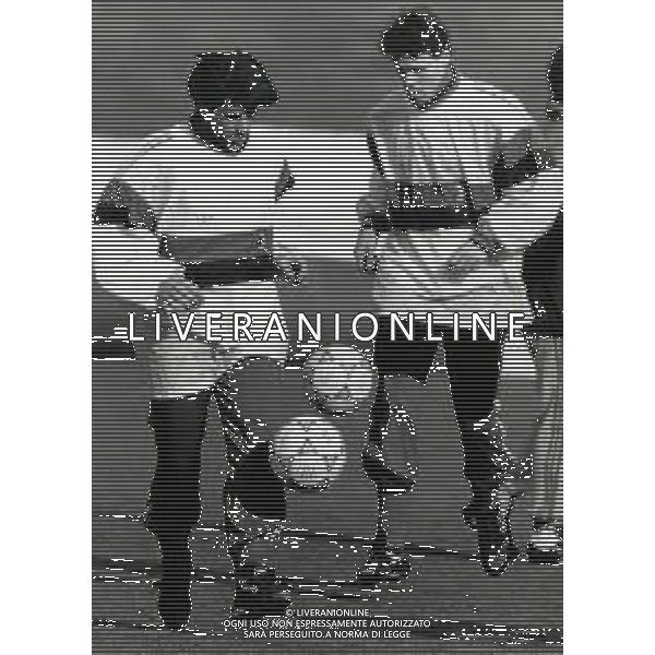 RETROSPETTIVA ALBERICO EVANI CALCIATORE NELLA FOTO ALBERICO EVANI CON LA MAGLIA DEL MILAN CALCIO AG ALDO LIVERANI SAS