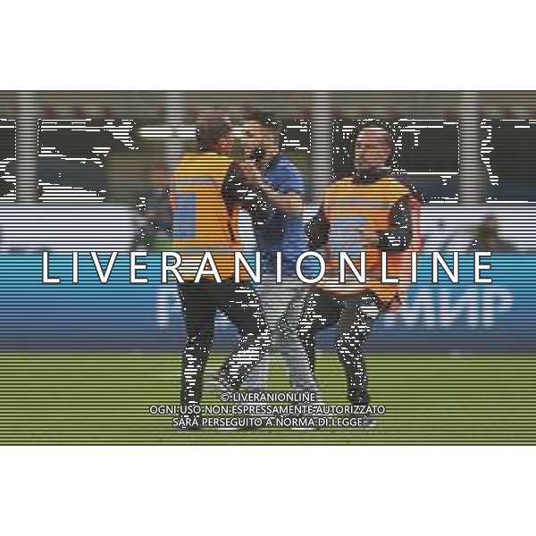 ITALIA - INGHILTERRA UEFA Nations League Gruppo C - 23/09/2022 - nella foto: spettatore fa invasione il campo e viene fermato dagli steward ©Claudio Zamagni/Agenzia Aldo Liverani /AGENZIA ALDO LIVERANI SAS /AGENZIA ALDO LIVERANI SAS