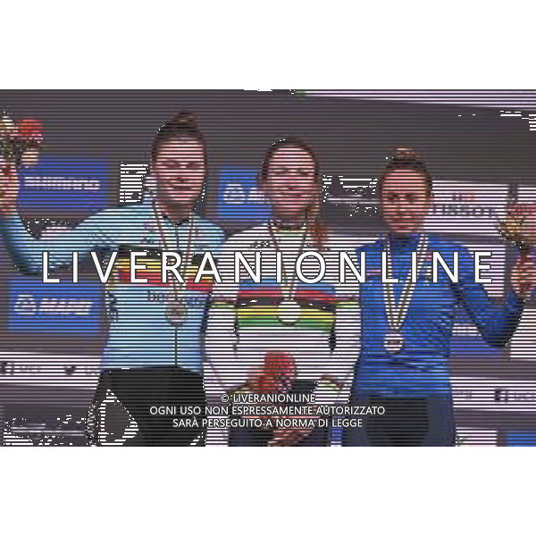 24-09-2022 World Championships Elite Women; 2022, Olanda; 2022, Belgium; 2022, Italia; Van Vleuten, Annemiek; Kopecky, Lotte; Persico, Silvia; Wollongong; ©SIROTTI/AGENZIA ALDO LIVERANI SAS