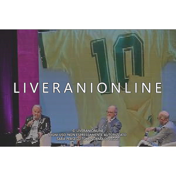 Festival dello Sport nella foto Arthur Antunes Coimbra Zico SX e Paulo Roberto Falcao DX sullo sfondo la maglia di Zico strappata da Claudio Gentile durante Italia vs Brasile al Mondiale del 1982 in Spagna Trento 24-09-2022 Auditorium Santa Chiara Falcao e Zico il Brasile dei fenomeni, con Paulo Roberto Falcao e Arthur Antunes Coimbra Zico foto Roberto Garavaglia/ag. Aldo Liverani sas/AGENZIA ALDO LIVERANI SAS