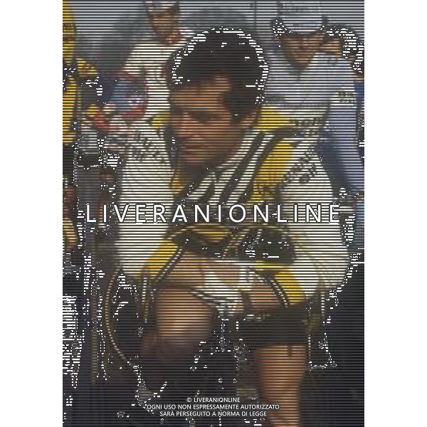 RETROSPETTIVA BERNARD HINAULT CICLISTA NELLA FOTO BERNARD HINAULT AG ALDO LIVERANI SAS