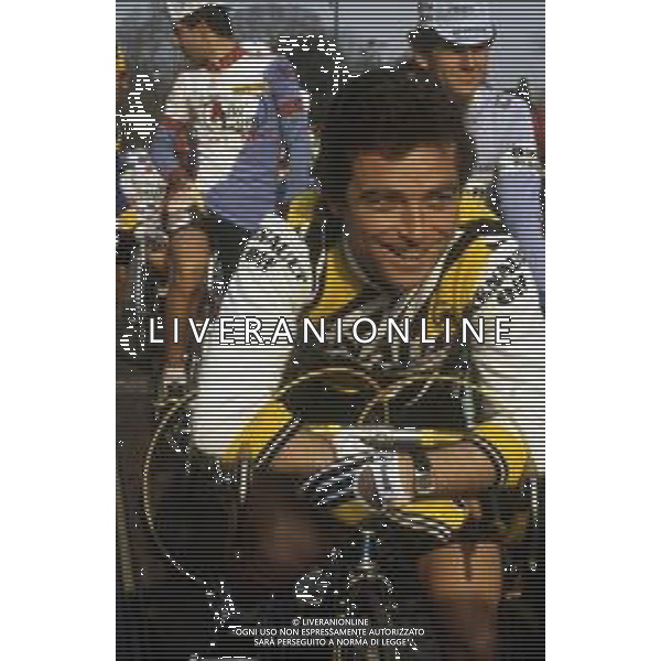 RETROSPETTIVA BERNARD HINAULT CICLISTA NELLA FOTO BERNARD HINAULT AG ALDO LIVERANI SAS