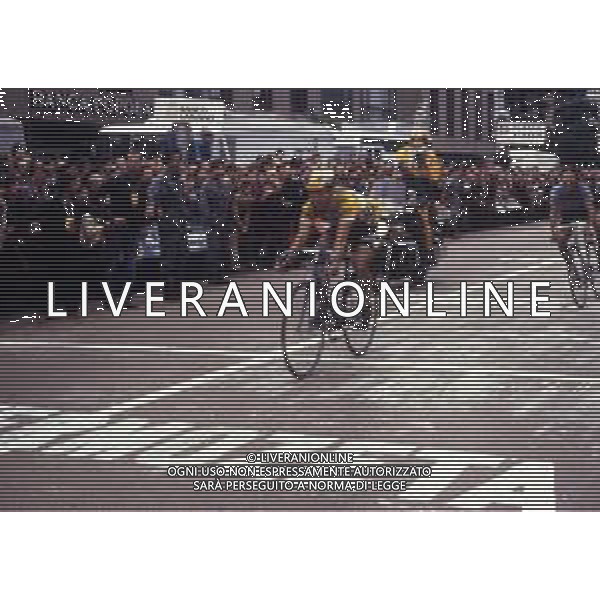 RETROSPETTIVA BERNARD HINAULT CICLISTA NELLA FOTO BERNARD HINAULT AG ALDO LIVERANI SAS
