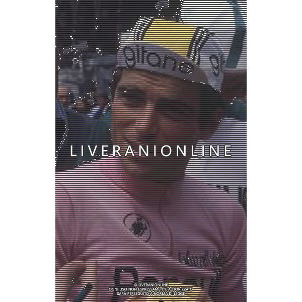 RETROSPETTIVA BERNARD HINAULT CICLISTA NELLA FOTO BERNARD HINAULT CON LA MAGLIA ROSA AG ALDO LIVERANI SAS