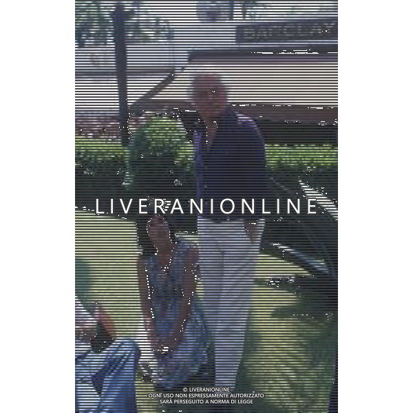 RETROSPETTIVA DINO RISI REGISTA NELLA FOTO DINO RISI CON LA COMPAGNA LEONTINE SNELL A CANNES NELL\'ANNO 1979 AG ALDO LIVERANI SAS