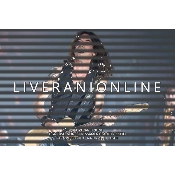 The American guitarist Stef Burns songs on stage during his live performs at La Maura raceways in Milan, for Vasco Rossi, No Stop Live 2022, Milan Italy, on 24 May 2022 ©Roberto Tommasini / Ag. Aldo Liverani Sas