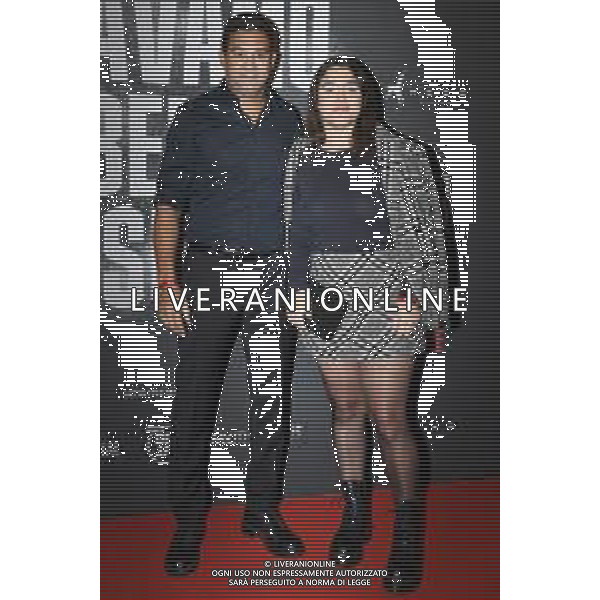 © TVRG Photocall film Milan nella foto Serginho con la figlia Danielle Milano 28-09-2022 Photocall in occasione della premiere del film Stavamo Bene Insieme, prima esclusiva produzione di DAZN per il cinema, che celebra una delle squadre di calcio piu\' forti di tutti i tempi: il Milan. Il docufilm ripercorre le tre finali di UEFA Champions League del Milan di Carlo Ancelotti foto Roberto Garavaglia/ag. Aldo Liverani sas