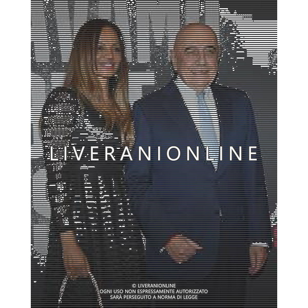 © TVRG Photocall film Milan nella foto Helga Costa e Adriano Galliani Milano 28-09-2022 Photocall in occasione della premiere del film Stavamo Bene Insieme, prima esclusiva produzione di DAZN per il cinema, che celebra una delle squadre di calcio piu\' forti di tutti i tempi: il Milan. Il docufilm ripercorre le tre finali di UEFA Champions League del Milan di Carlo Ancelotti foto Roberto Garavaglia/ag. Aldo Liverani sas
