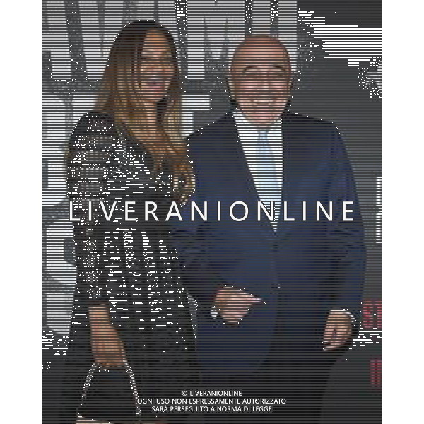 © TVRG Photocall film Milan nella foto Helga Costa e Adriano Galliani Milano 28-09-2022 Photocall in occasione della premiere del film Stavamo Bene Insieme, prima esclusiva produzione di DAZN per il cinema, che celebra una delle squadre di calcio piu\' forti di tutti i tempi: il Milan. Il docufilm ripercorre le tre finali di UEFA Champions League del Milan di Carlo Ancelotti foto Roberto Garavaglia/ag. Aldo Liverani sas