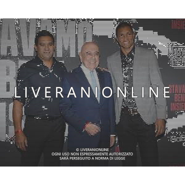 © TVRG Photocall film Milan nella foto da SX Serginho, Adriano Galliani e Nelson Dida Milano 28-09-2022 Photocall in occasione della premiere del film Stavamo Bene Insieme, prima esclusiva produzione di DAZN per il cinema, che celebra una delle squadre di calcio piu\' forti di tutti i tempi: il Milan. Il docufilm ripercorre le tre finali di UEFA Champions League del Milan di Carlo Ancelotti foto Roberto Garavaglia/ag. Aldo Liverani sas