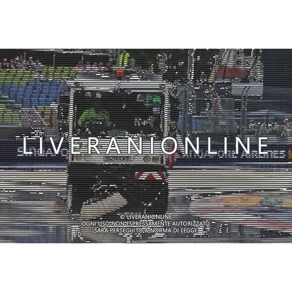 Street cleaner on the circuit. 01.10.2022. Formula 1 World Championship, Rd 17, Singapore Grand Prix, Marina Bay Street Circuit, Singapore, Qualifying Day. - www.xpbimages.com, EMail: requests@xpbimages.com © Copyright: Moy / XPB Images/AGENZIA ALDO LIVERANI SAS - ITALY ONLY EDITORIAL USE ONLY