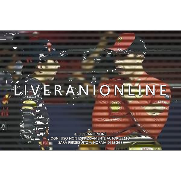 Sergio Perez (MEX), Red Bull Racing and Charles Leclerc (FRA), Scuderia Ferrari 01.10.2022. Formula 1 World Championship, Rd 17, Singapore Grand Prix, Marina Bay Street Circuit, Singapore, Qualifying Day. - www.xpbimages.com, EMail: requests@xpbimages.com ¬© Copyright: Charniaux / XPB Images/AGENZIA ALDO LIVERANI SAS - ITALY ONLY EDITORIAL USE ONLY