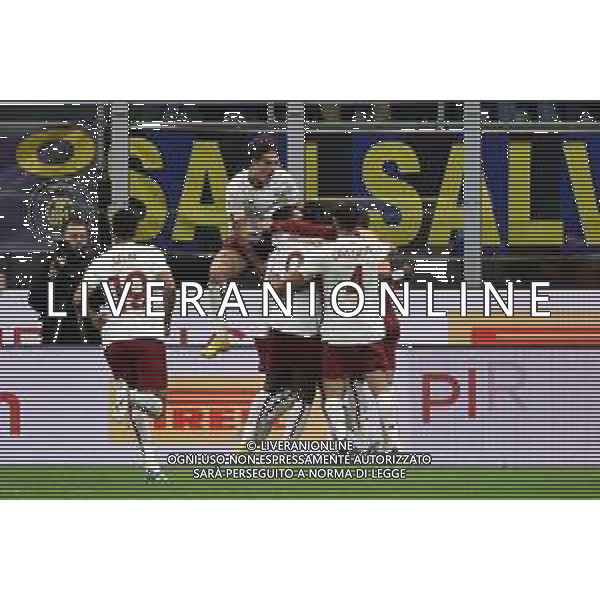 esultanza Roma dopo il gol del 2 a 1 di Smalling Inter vs Roma Milano 01-10-2022 Stadio Giuseppe Meazza - San Siro Campionato Serie A TIM - 8a giornata foto Roberto Garavaglia/ag. Aldo Liverani sas/AGENZIA ALDO LIVERANI SAS