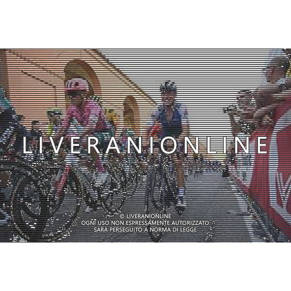 01-10-2022 Giro Dell\'emilia; 2022, Ef Education - Easypost; 2022, Quick Step - Alpha Vinyl; Chaves Rubio, Johan Estaban; Vansevenant, Mauri; Bologna - San Luca; ©SIROTTI/AGENZIA ALDO LIVERANI SAS