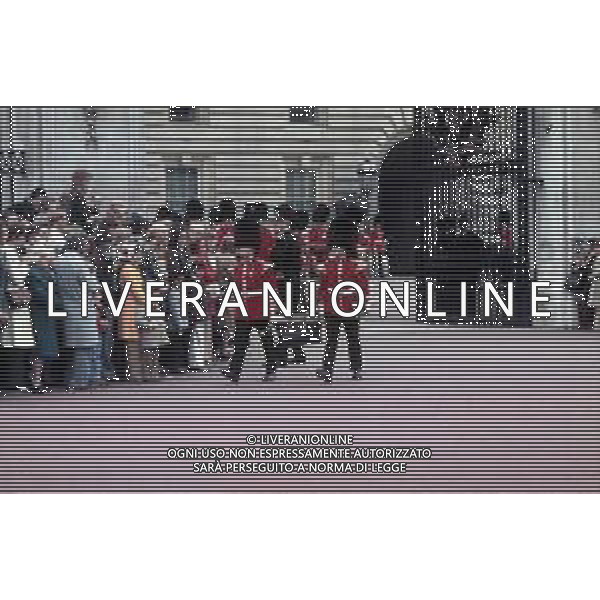1970 LONDRA BUCKINGHAM PALACE PARATA MILITARE FOTO CARLO LORENZINI-AG ALDO LIVERANI SAS
