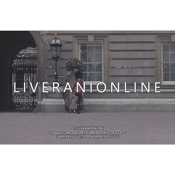 1970 LONDRA BUCKINGHAM PALACE PARATA MILITARE FOTO CARLO LORENZINI-AG ALDO LIVERANI SAS