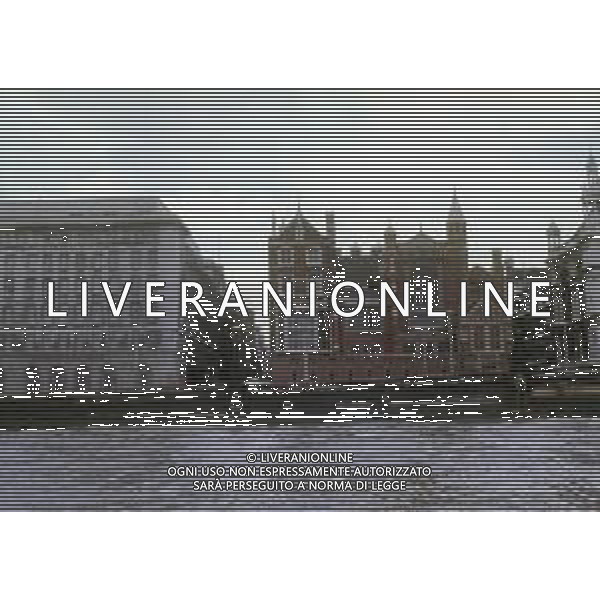 1970 LONDRA FIUME TAMIGI FOTO CARLO LORENZINI-AG ALDO LIVERANI SAS