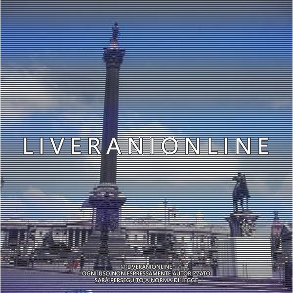 1970 LONDRA TRAFALGAR SQUARE FOTO CARLO LORENZINI-AG ALDO LIVERANI SAS