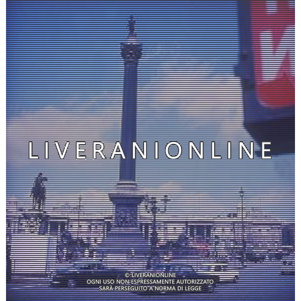 1970 LONDRA TRAFALGAR SQUARE FOTO CARLO LORENZINI-AG ALDO LIVERANI SAS