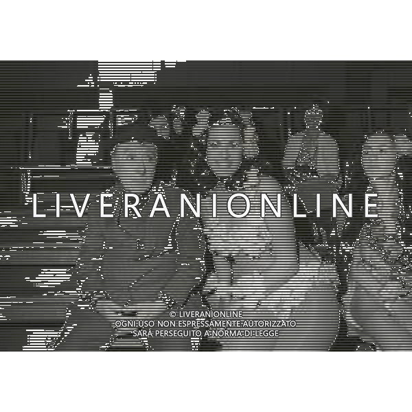 RETROSPETTIVA ERMINIO MACARIO ATTORE NELLA FOTO ERMINIO MACARIO NELL\'ANNO 1978 A MILANO CON LICINIA LENTINI AG ALDO LIVERANI SAS  