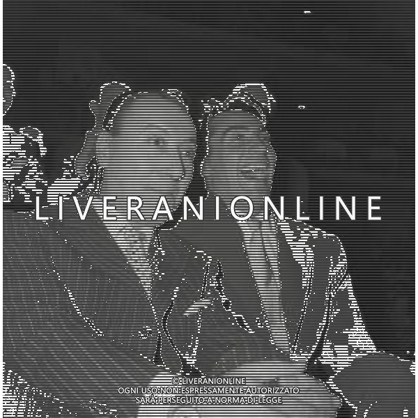 RETROSPETTIVA ERMINIO MACARIO ATTORE NELLA FOTO ERMINIO MACARIO A ROMA CON WALTER CHIARI NELL\'ANNO ANNO 1955 AG ALDO LIVERANI SAS