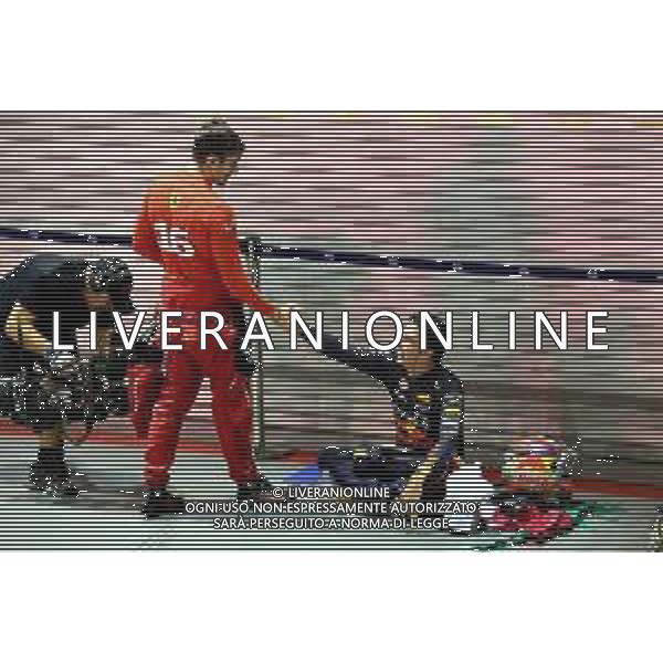 2nd place Charles Leclerc (MON) Ferrari F1-75 with 1st place Sergio Perez (MEX) Red Bull Racing RB18. 02.10.2022. Formula 1 World Championship, Rd 17, Singapore Grand Prix, Marina Bay Street Circuit, Singapore, Race Day. - www.xpbimages.com, EMail: requests@xpbimages.com ¬© Copyright: Batchelor / XPB Images/AGENZIA ALDO LIVERANI SAS - ITALY ONLY EDITORIAL USE ONLY